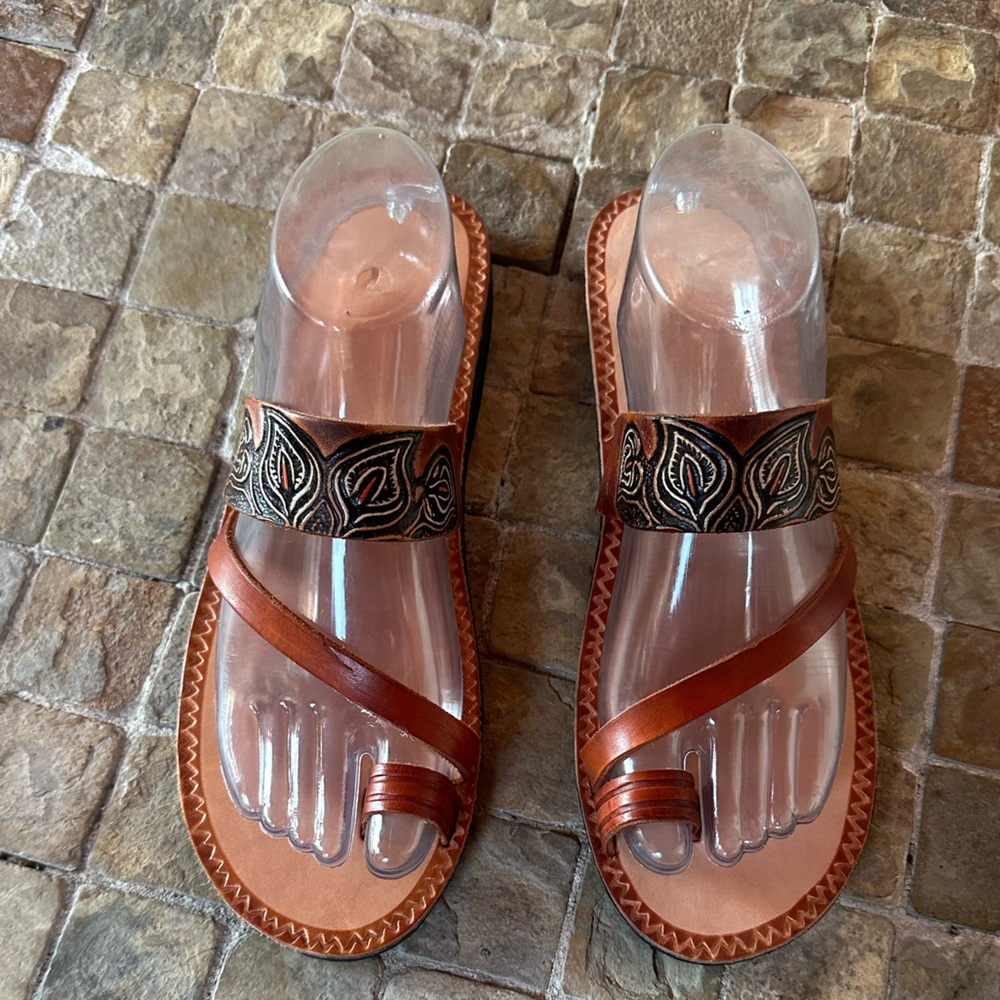Leather sandals / huaraches